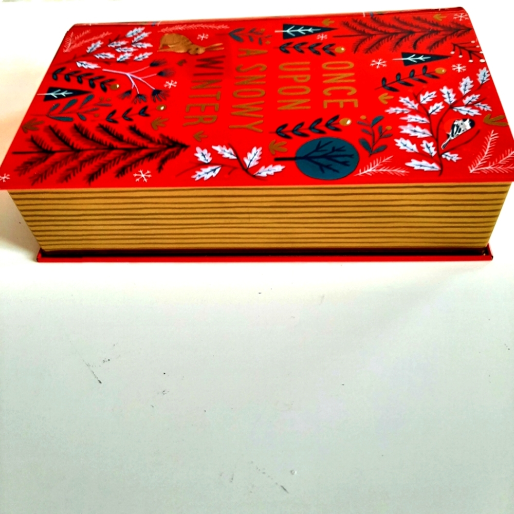 Beautiful "Book" Box - Picture 2 of 8